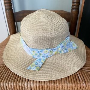 NWT Tommy Bahama Girls Straw Beach Hat with blue and yellow floral band and bow